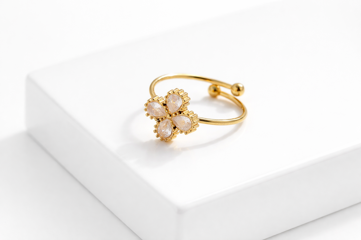 Bague Fleur Zircon