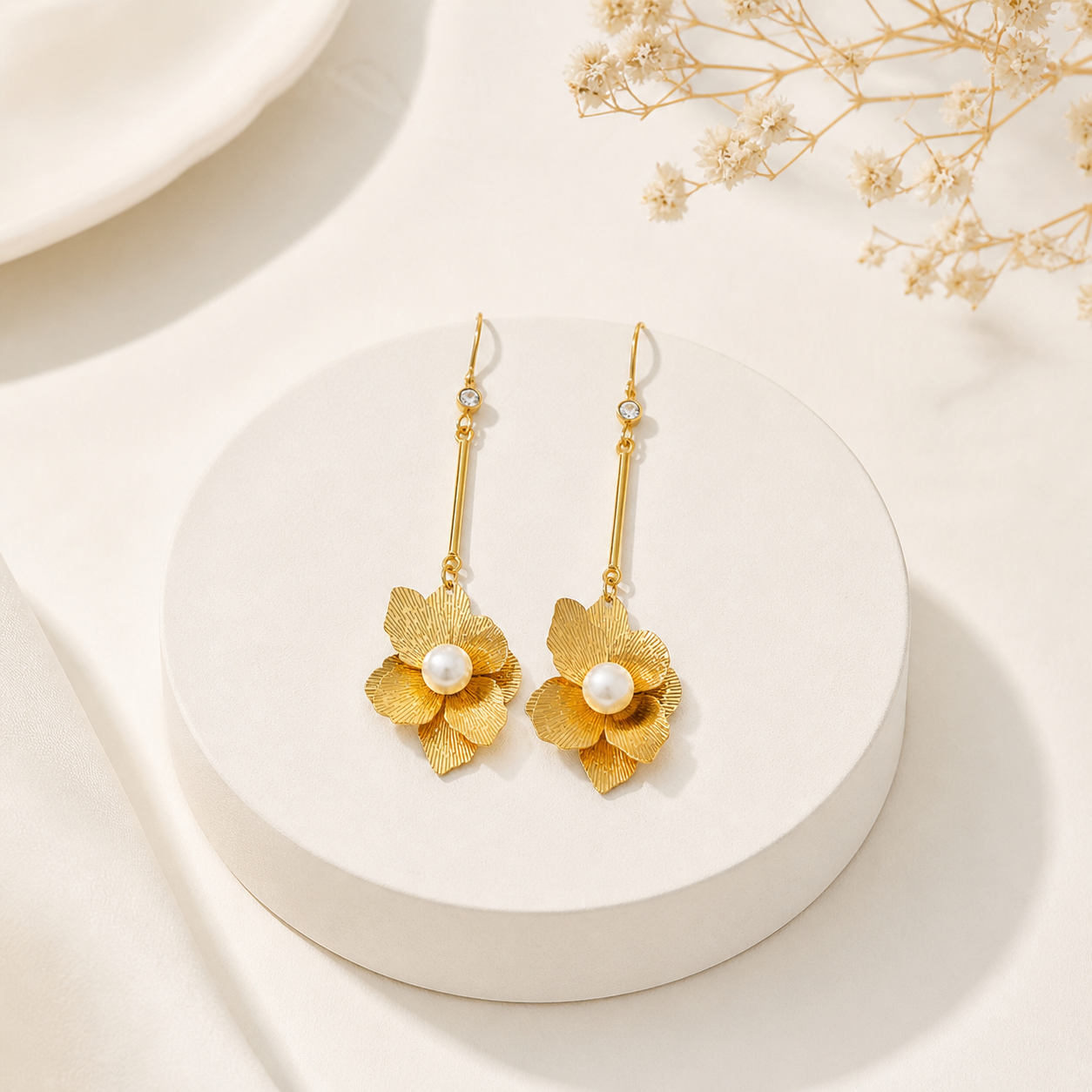 Boucles d’oreilles fleur perlée