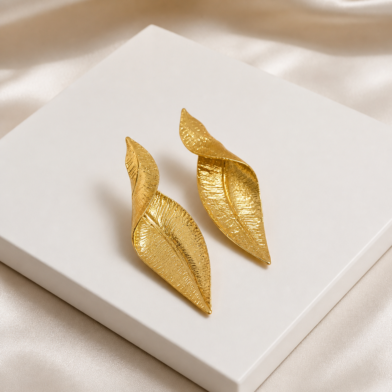 Boucles d’oreilles Éclat Feuille Sculptée