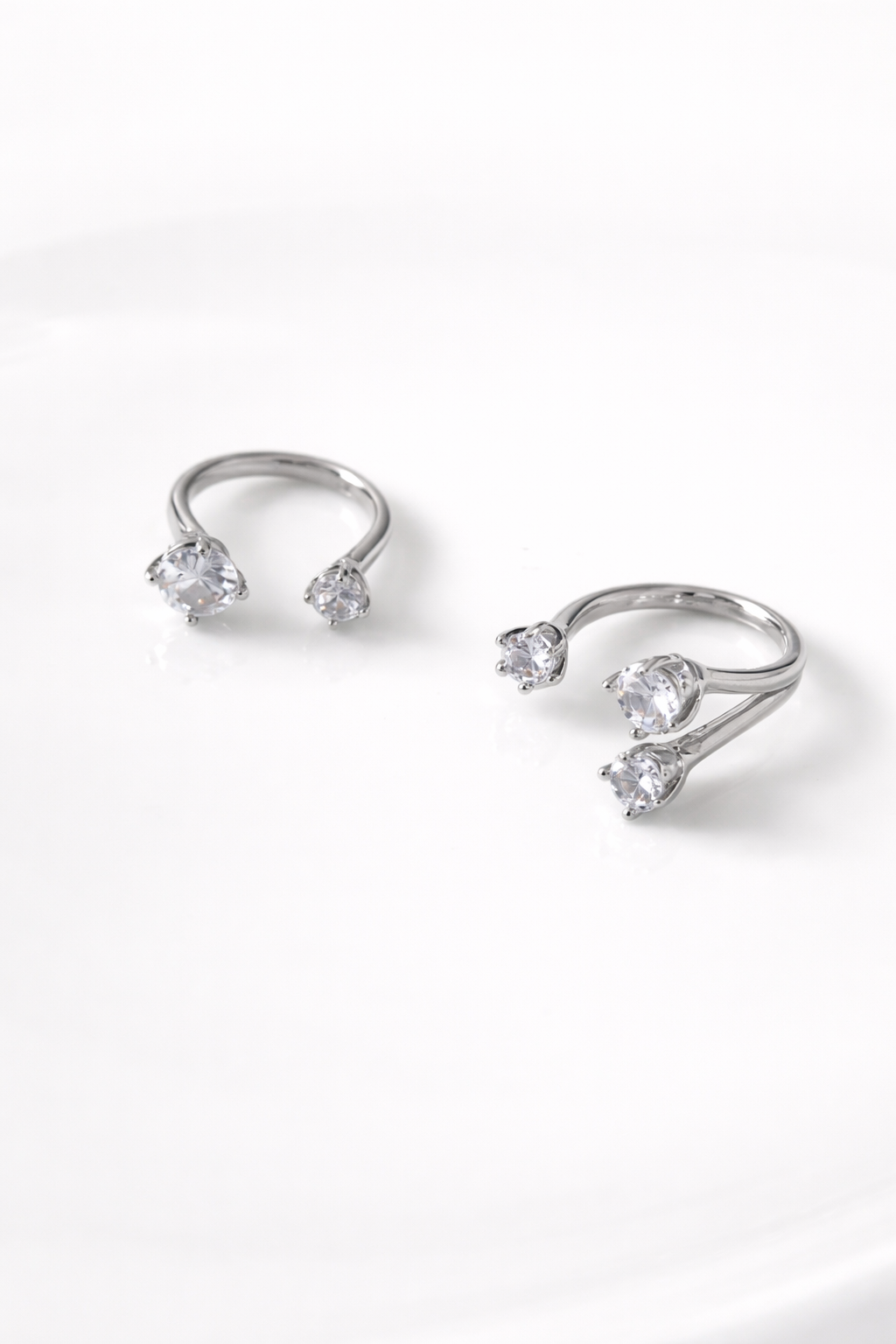 Duo d’Éclat Argenté — Bagues Diamant Zirconium