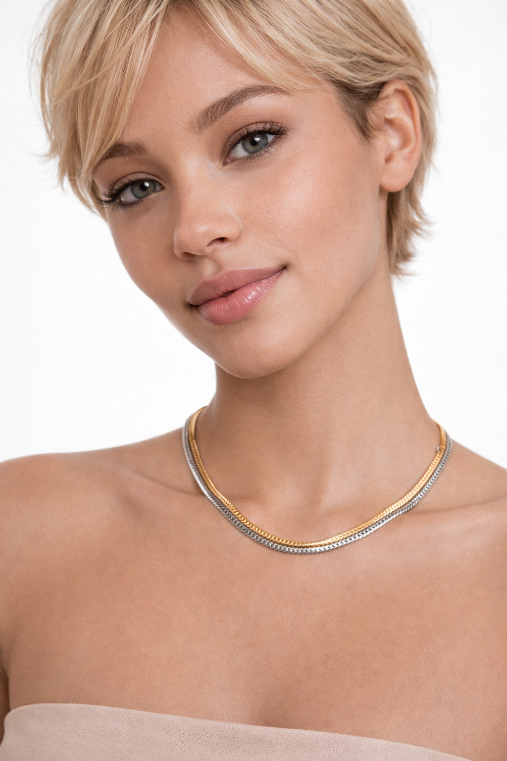 collier Nova
