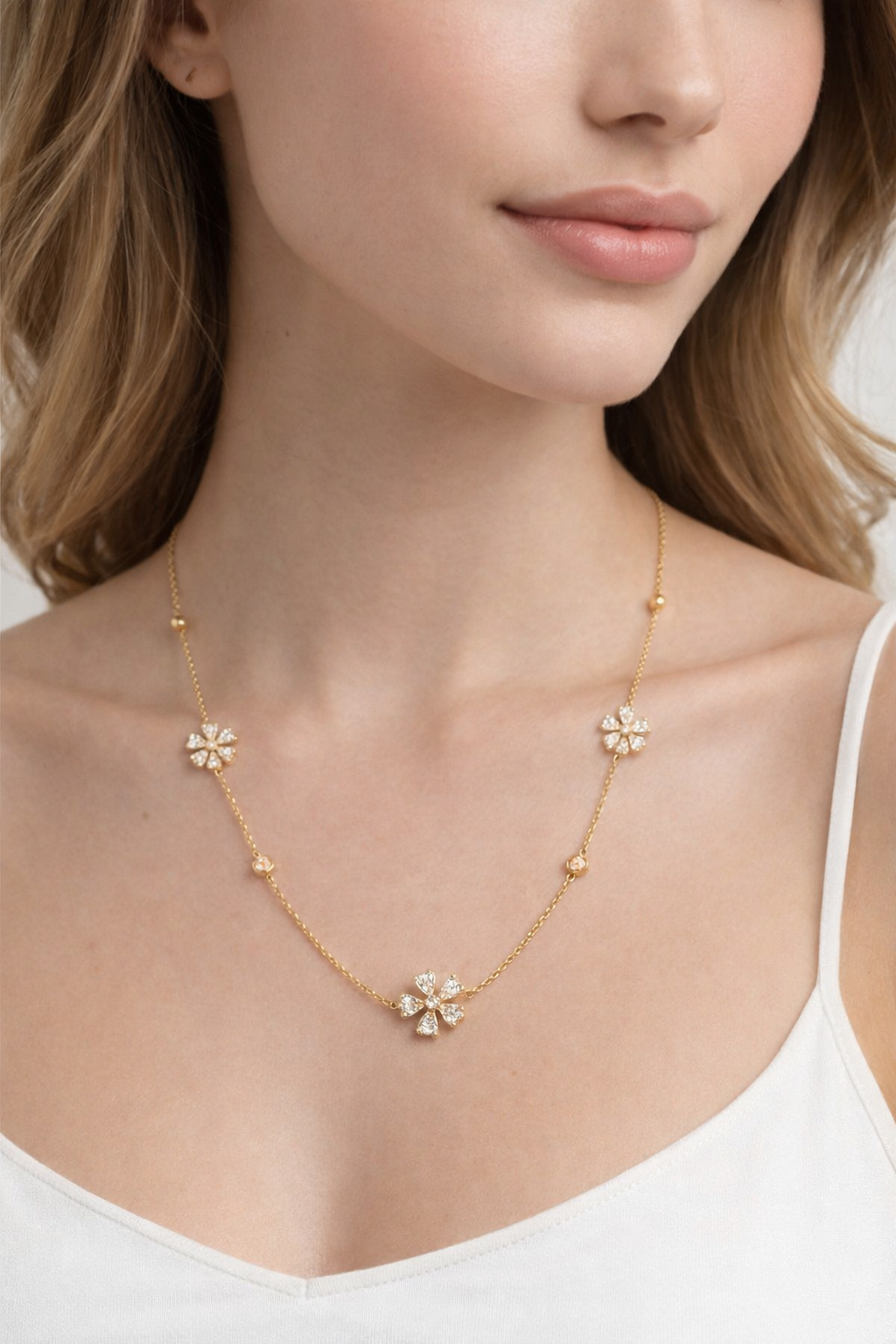 Collier Fleur Éclat de Strass