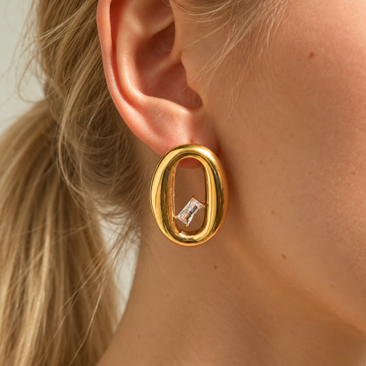 Oval Zircon / Stainless Steel Earrings