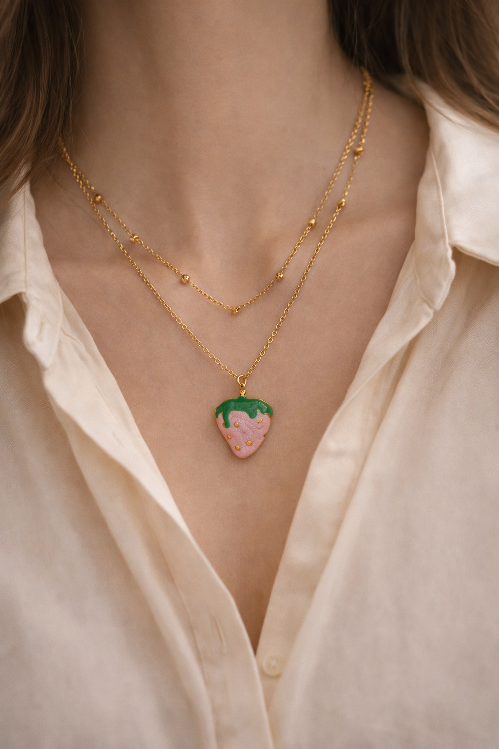 Collier pendentif fraise