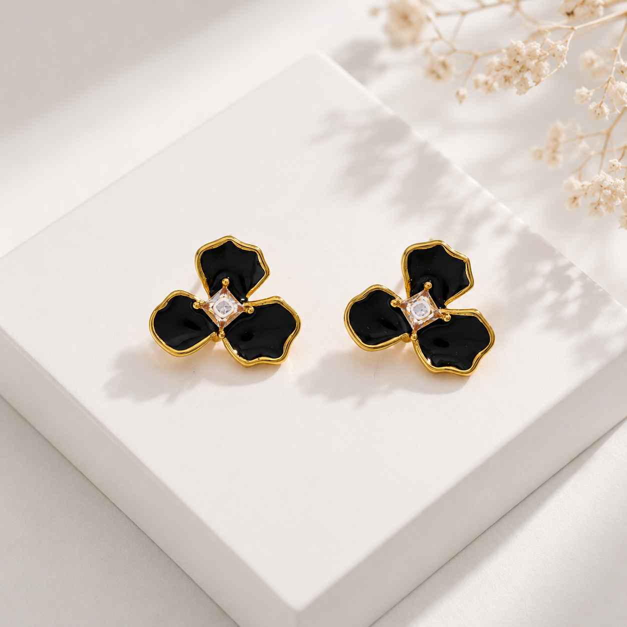 Boucles Pétales Noires Zircon