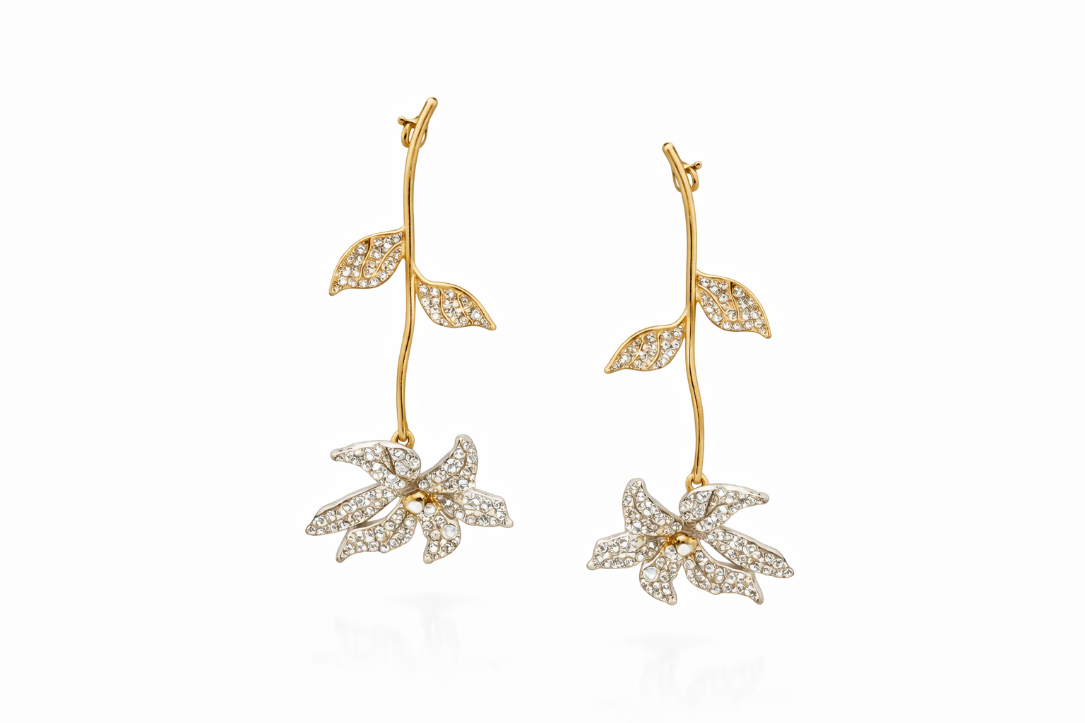 Boucles d’oreilles florales scintillantes – Élégance éclatante