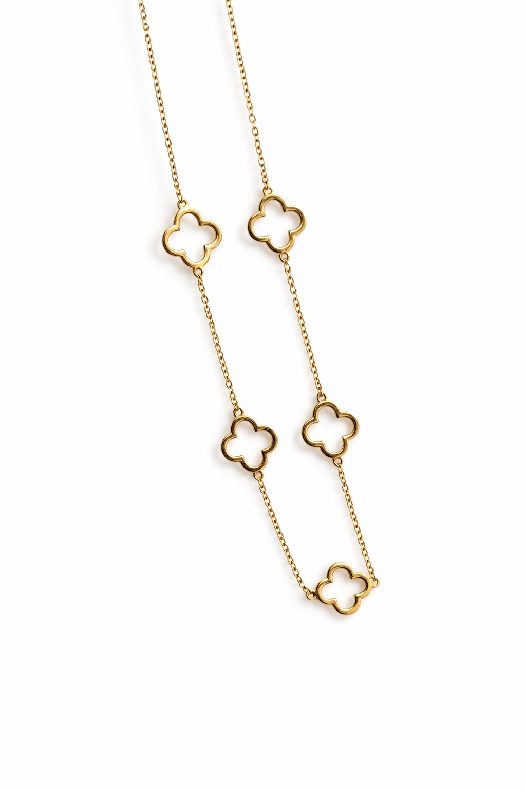 collier en acier inoxydable doré orné de trèfle