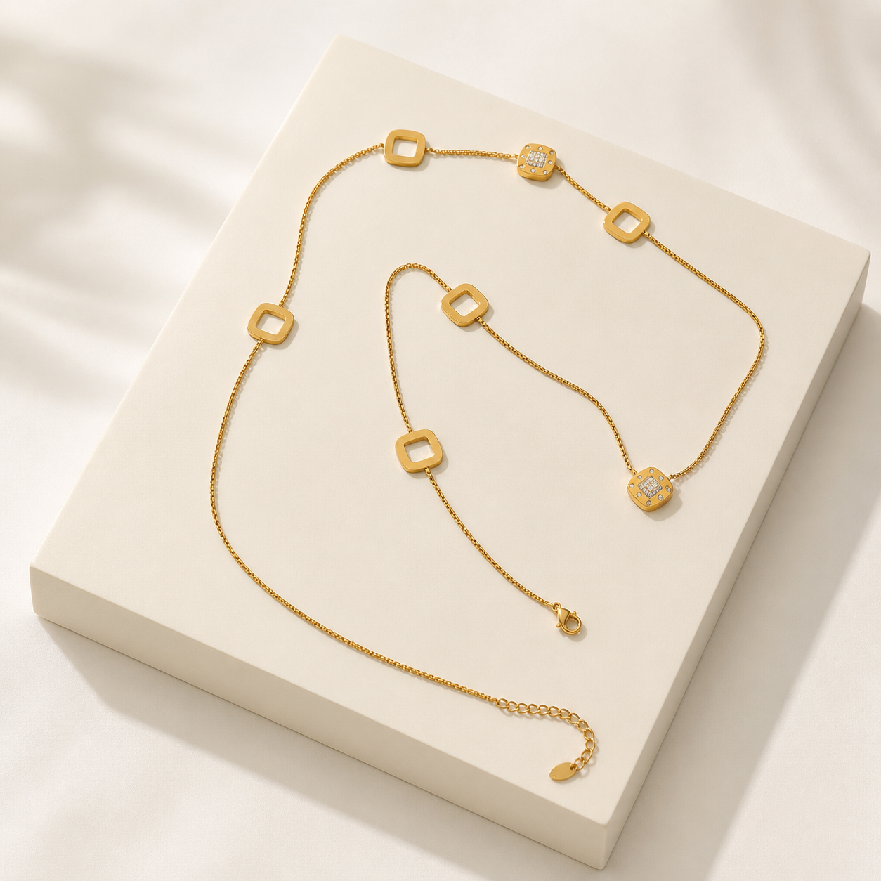 Collier Sautoir Cime Carrée