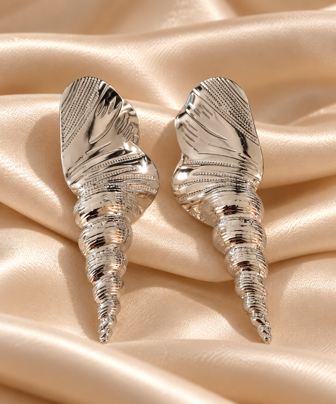 Conque Earrings